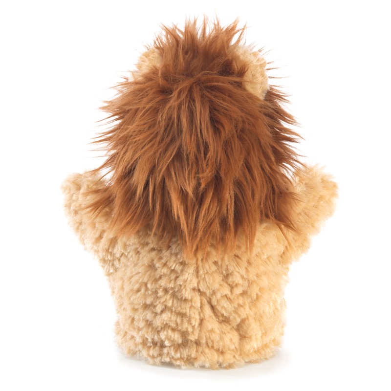 Folkmanis Handpuppe kleiner Löwe von hinten, sandfarbenes Plüschfell mit rotbrauner zotteliger Mähne, seitliche Pfoten sichtbar.