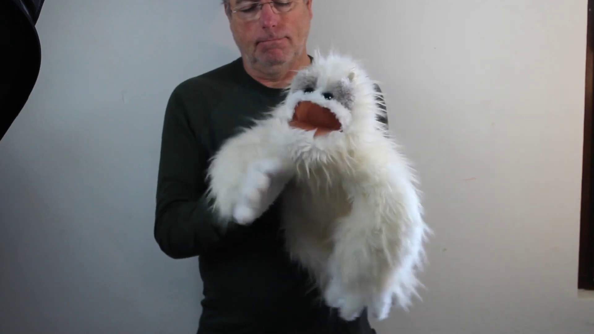 Video 2: Folkmanis Yeti Hand Puppet