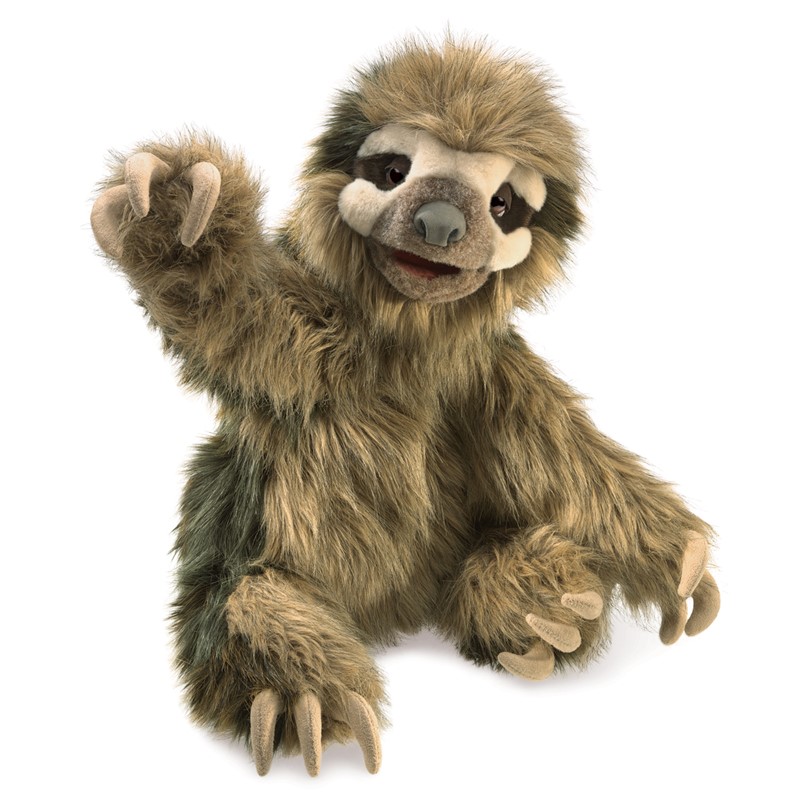 Folkmanis Handpuppe Dreifinger-Faultier mit zottigem braun-grünem Fell, beweglichem Mund und erhobener Krallenpfote