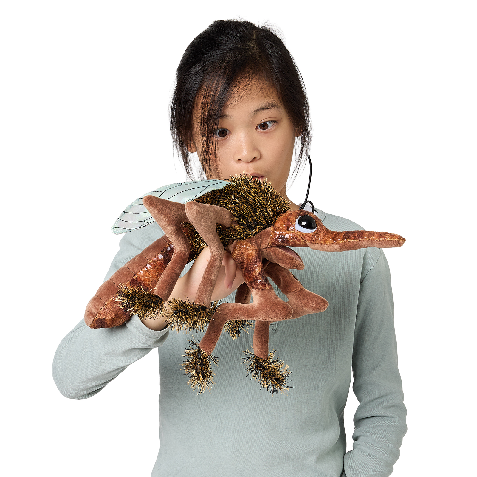 Folkmanis Handpuppe Stechmücke in Braun mit goldenen Borsten und transparenten Flügeln, von Kind auf der Hand geführt