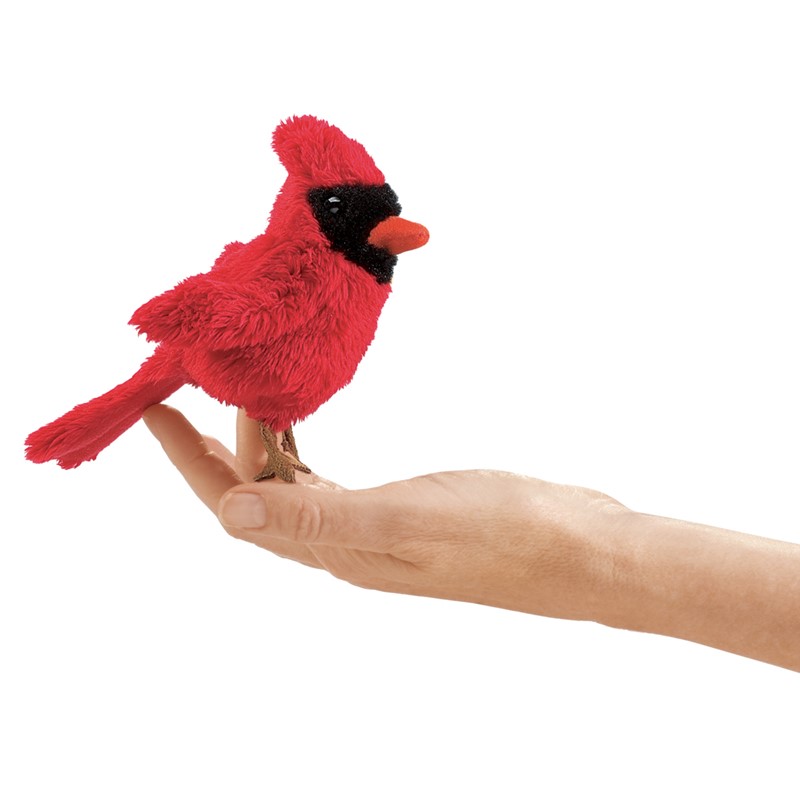 Folkmanis Fingerpuppe mini Kardinalvogel in leuchtendem Rot mit schwarzer Gesichtsmaske, sitzt auf einem Finger