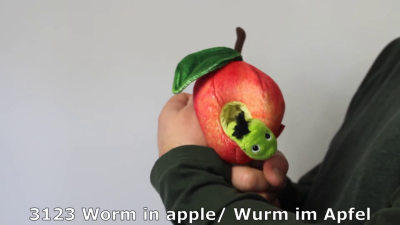 Folkmanis Fingerpuppe Wurm im Apfel Demo