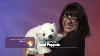 Video 1: Folkmanis Handpuppe Eisbärenjunges